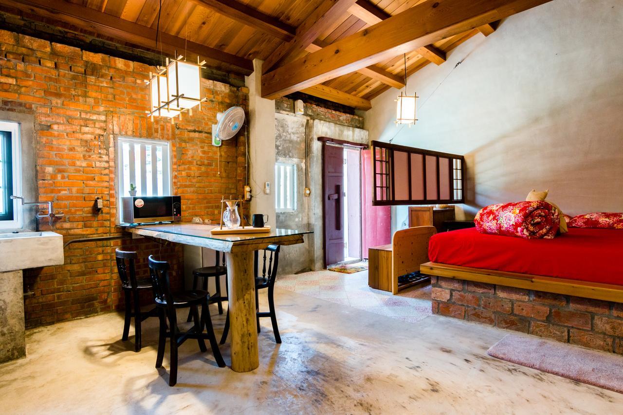 หลุงถา บีแอนด์บี Bed & Breakfast จิ่วเฟิ่น ภายนอก รูปภาพ